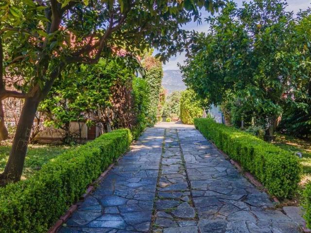 Villa Indipendente in vendita a Ventimiglia, Liguria