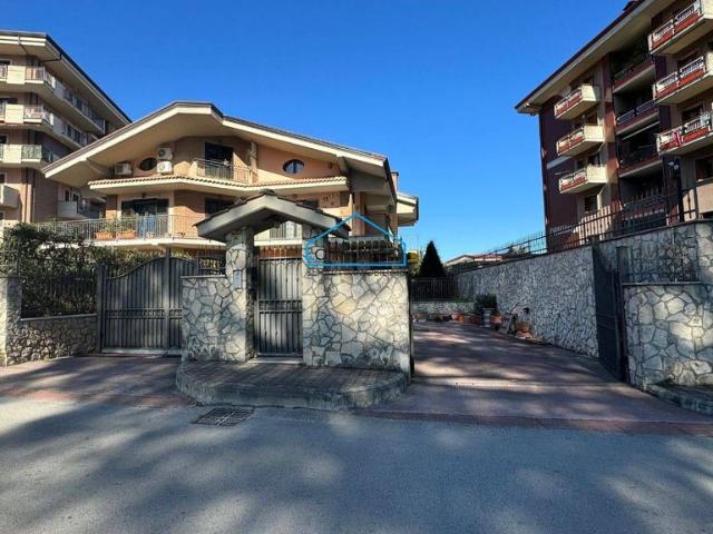 Villa Indipendente in vendita a Avellino, Campania