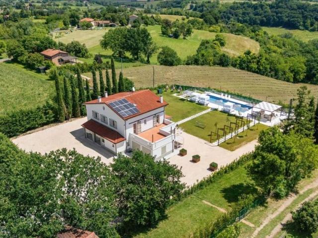 Villa Indipendente in vendita a Nuovo Circondario Imolese, Imola