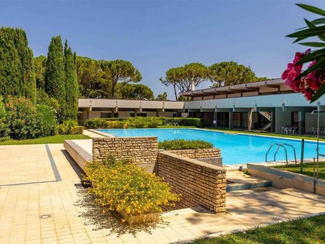Villa Indipendente in vendita a Municipio 4, Puglia