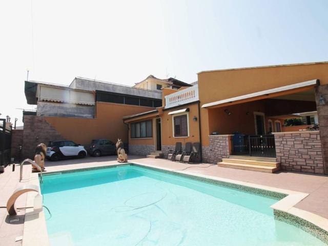 Villa Indipendente in vendita a Ficarazzi, Sicilia