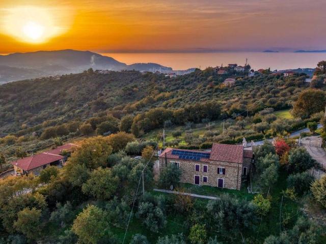 Villa Indipendente in vendita a Agropoli Sud, Agropoli
