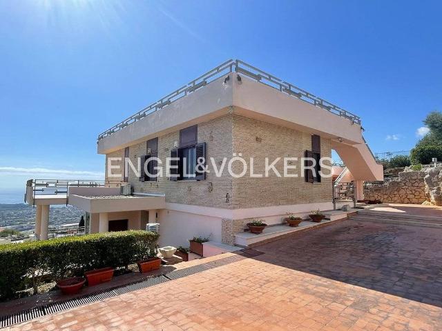 Villa Indipendente in vendita a Formia, Lazio