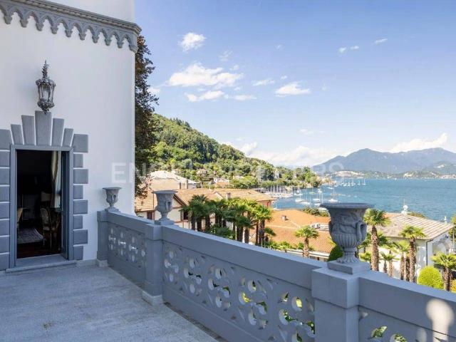 Villa Indipendente in vendita a Villa Lesa, Piemonte