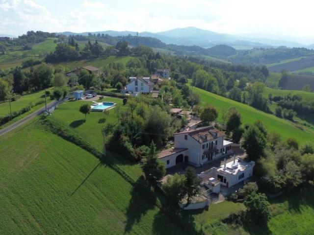Villa Indipendente in vendita a Felino, Reggio Emilia