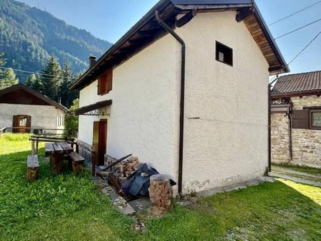 Villa Indipendente in vendita a Ponte di Legno, Brescia