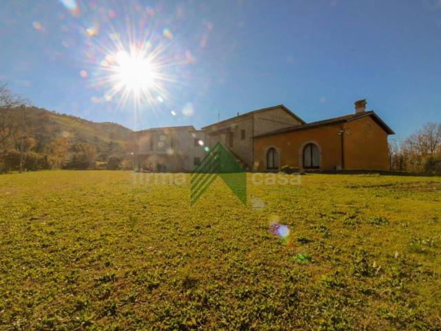 Villa Indipendente in vendita a Madonna della Cona, Teramo