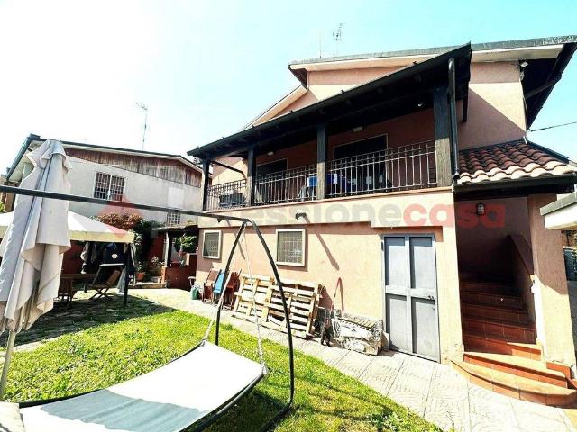 Villa Indipendente in vendita a Locate di Triulzi, Lombardia
