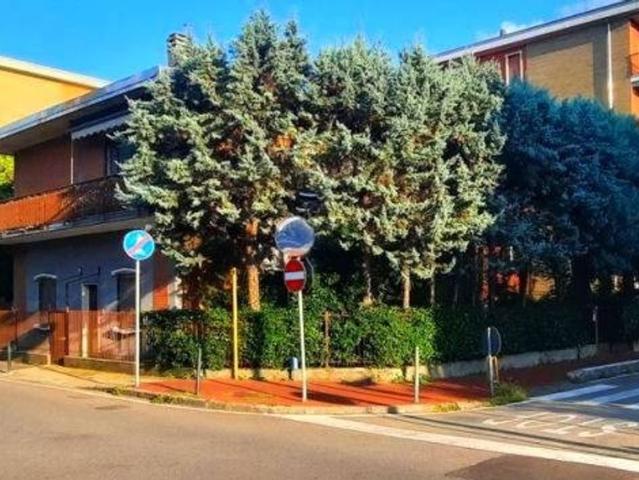 Villa Indipendente in vendita a Zona Omogenea Milano Nord, Cinisello Balsamo