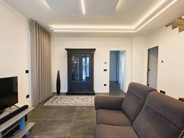 Villa Indipendente in vendita a Borgo Virgilio, Cerese