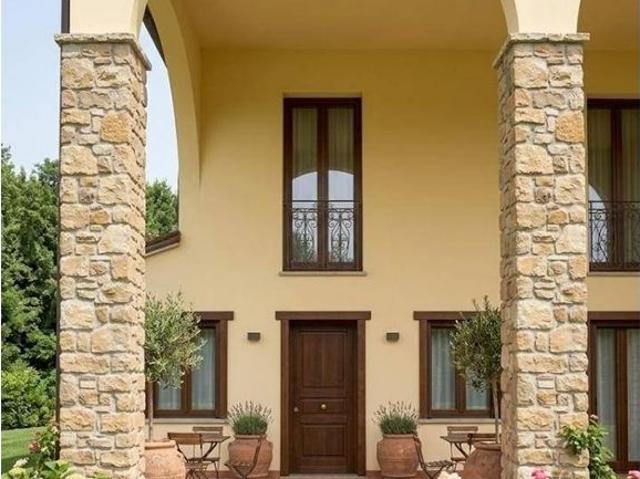 Villa Indipendente in vendita a Villanova Di Camposanpiero, Veneto