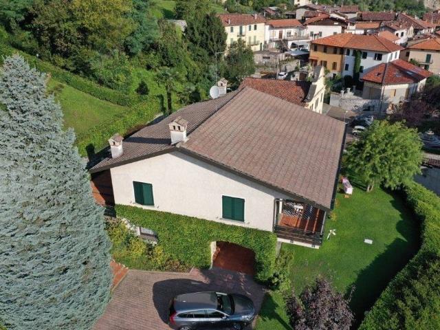 Villa Indipendente in vendita a Oliveto Lario, Lombardia
