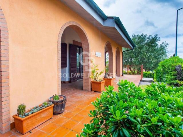 Villa Indipendente in vendita a Guidonia Montecelio, Roma Capitale
