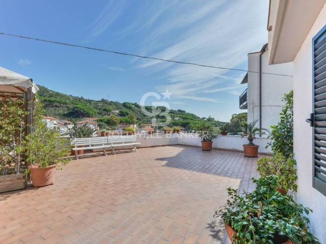 Villa Indipendente in vendita a Campo nell'Elba, Seccheto