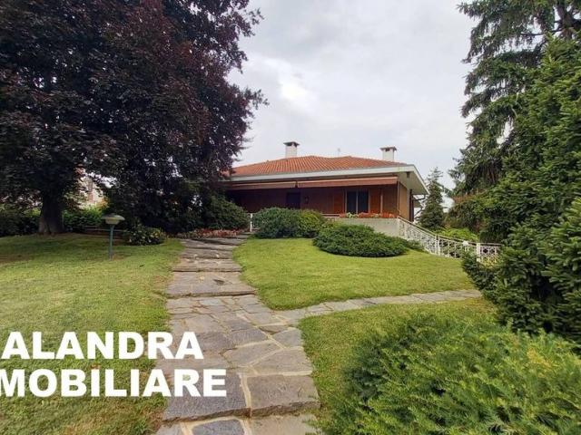 Villa Indipendente in vendita a Gaggiolo, Piemonte