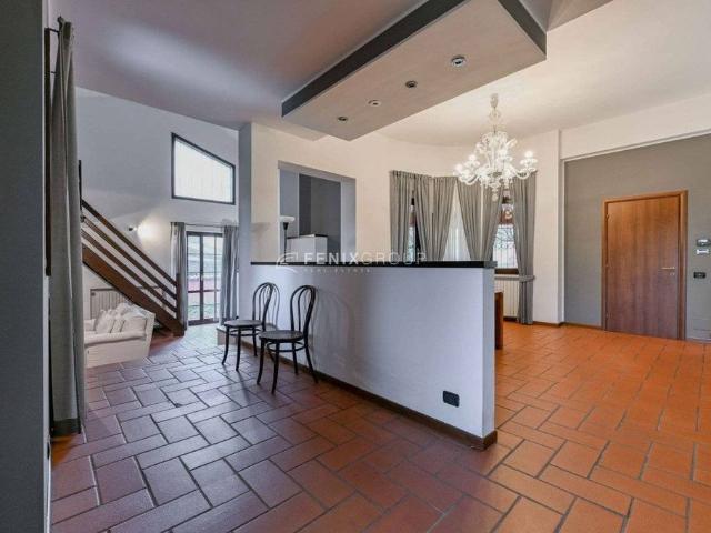 Villa Indipendente in vendita a Pantigliate, Lombardia