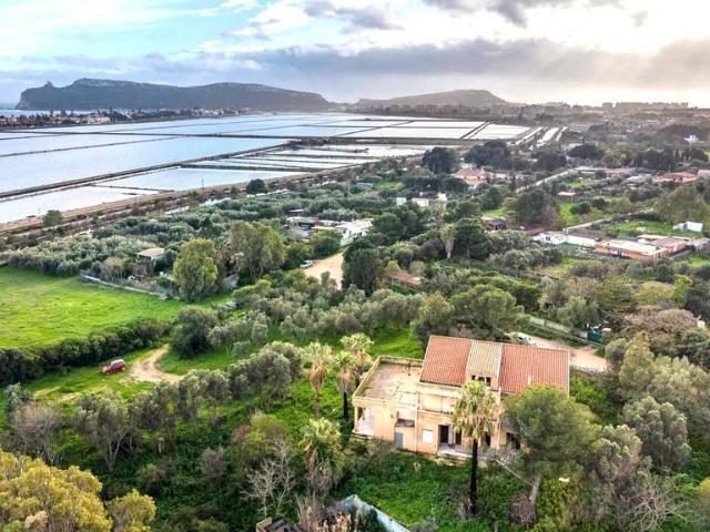 Villa Indipendente in vendita a Cagliari, Sardigna/Sardegna