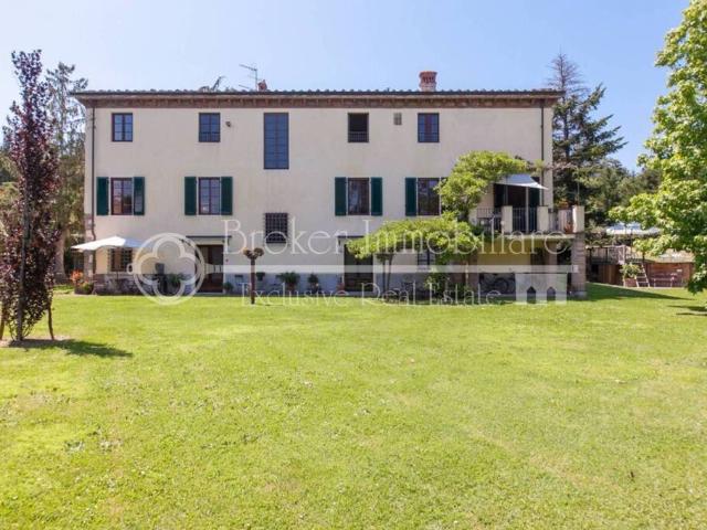Villa Indipendente in vendita a San Macario in Piano, Bagni Di Lucca Ponte