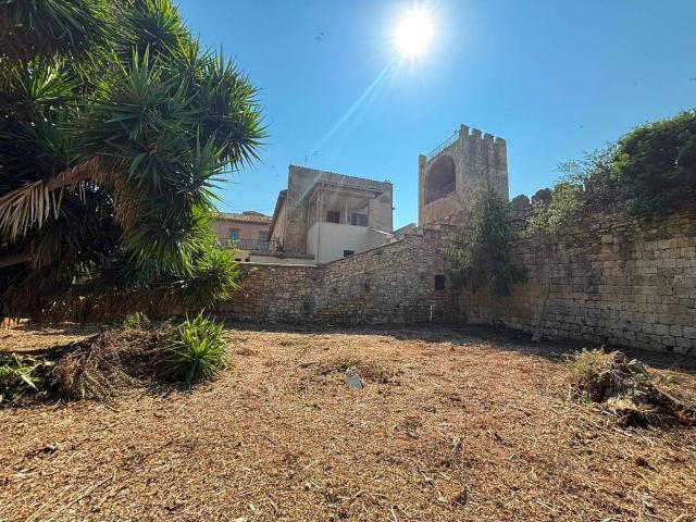 Villa Indipendente in vendita a Tarquinia, Lazio