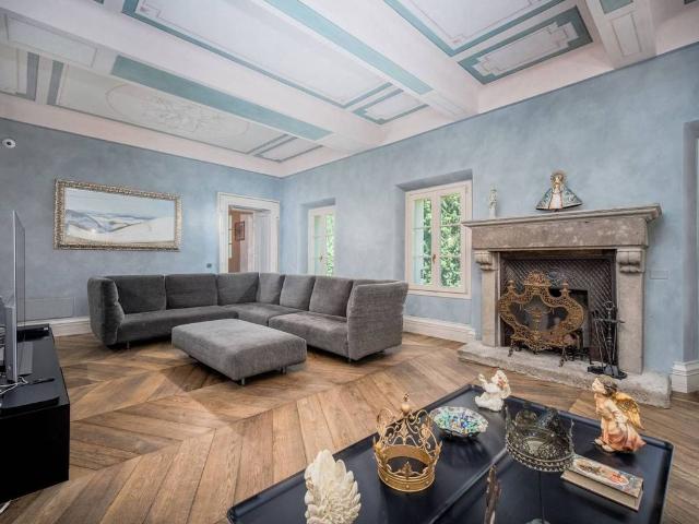 Villa Indipendente in vendita a Roncolo, Quattro Castella