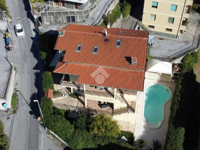 Villa Indipendente in vendita a Sant'olcese, Liguria