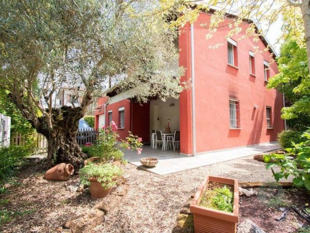 Villa Indipendente in vendita a Unione delle Terre d'Argine, Carpi