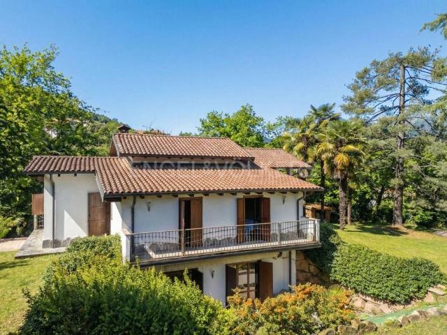 Villa Indipendente in vendita a Comunità Montana Valli del Verbano, Germignaga