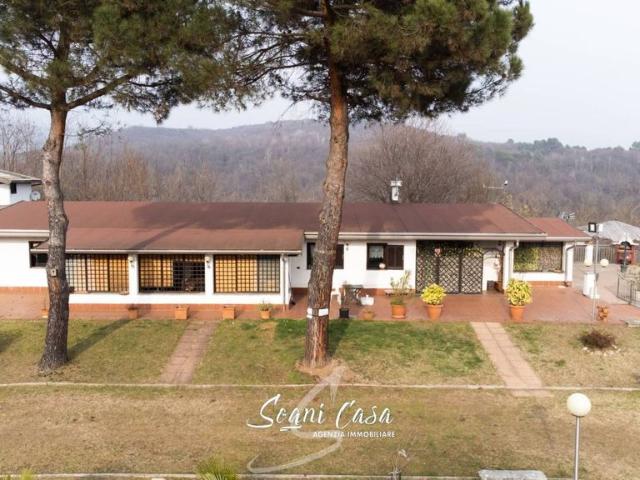 Villa Indipendente in vendita a Invorio Superiore, Invorio