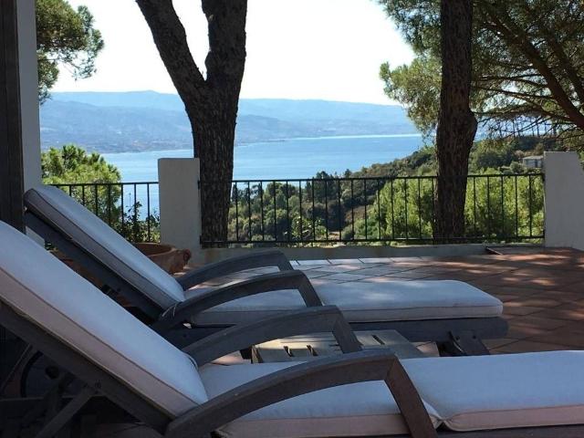 Villa Indipendente in vendita a VI Circoscrizione, Messina