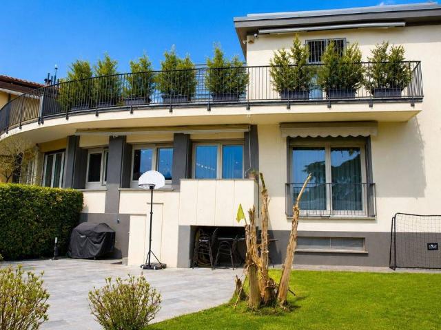Villa Indipendente in vendita a Valbona, Ponteranica
