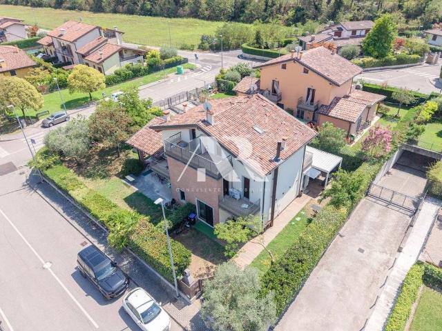 Villa Indipendente in vendita a Bussolengo, Veneto