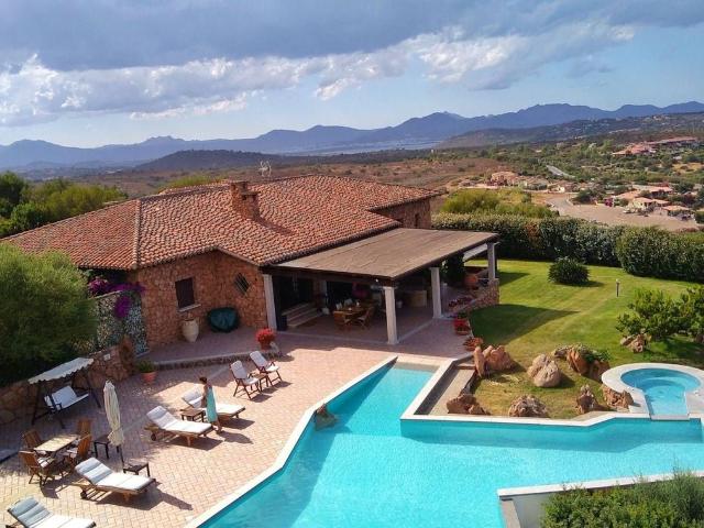 Villa Indipendente in vendita a Porto San Paolo, Sardigna/Sardegna