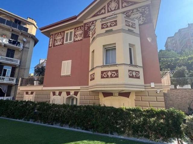 Villa Indipendente in vendita a Villetta, Albisola Capo
