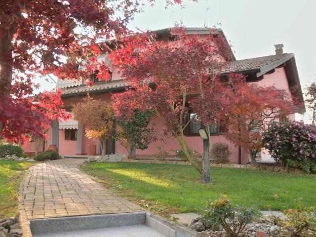 Villa Indipendente in vendita a Piemonte, Alessandria