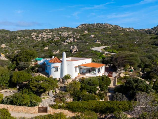 Villa Indipendente in vendita a Capo Testa, Santa Teresa Gallura