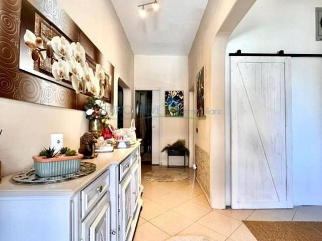 Villa Indipendente in vendita a Le Case, Montevettolini