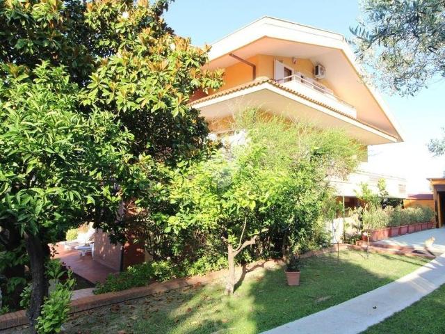 Villa Indipendente in vendita a Zanni, Pescara