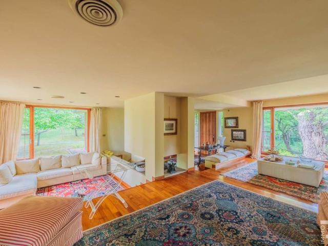 Villa Indipendente in vendita a Collesalvetti, Toscana