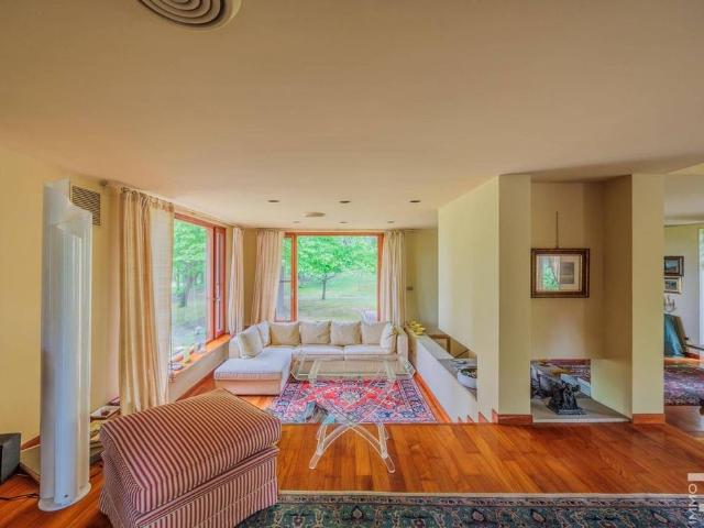 Villa Indipendente in vendita a Collesalvetti, Toscana