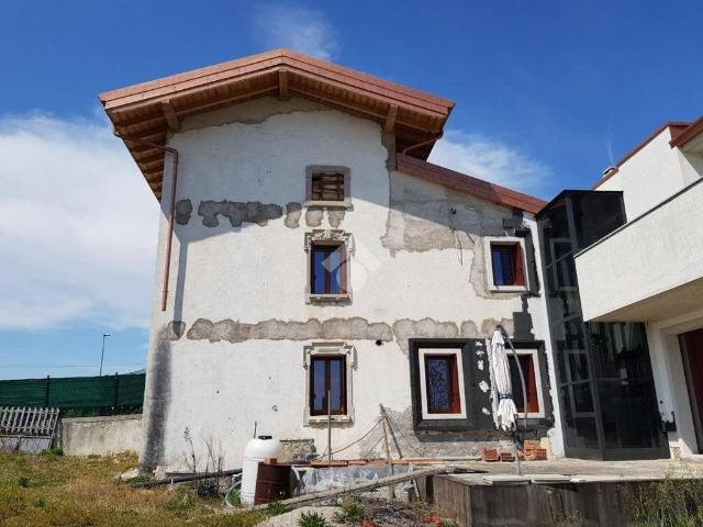 Villa Indipendente in vendita a Arcè, Pescantina