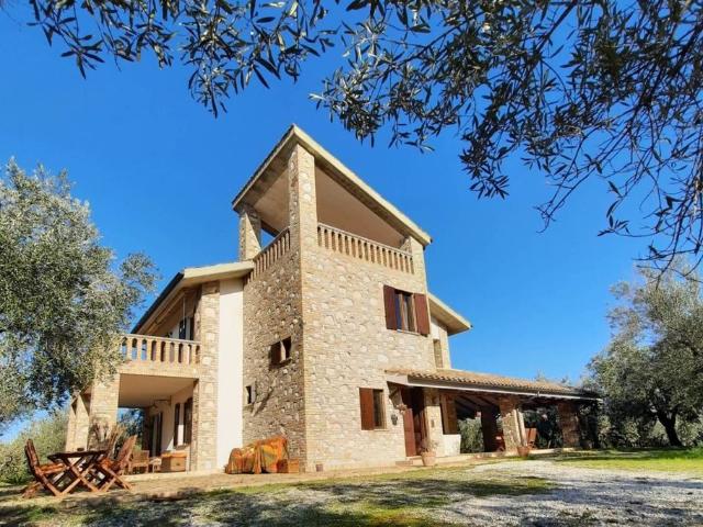 Villa Indipendente in vendita a Pianella, Abruzzo