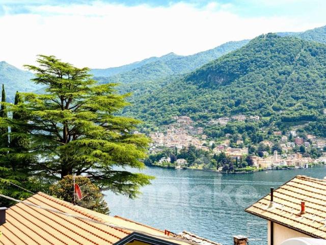 Villa Indipendente in vendita a Roiano, Moltrasio