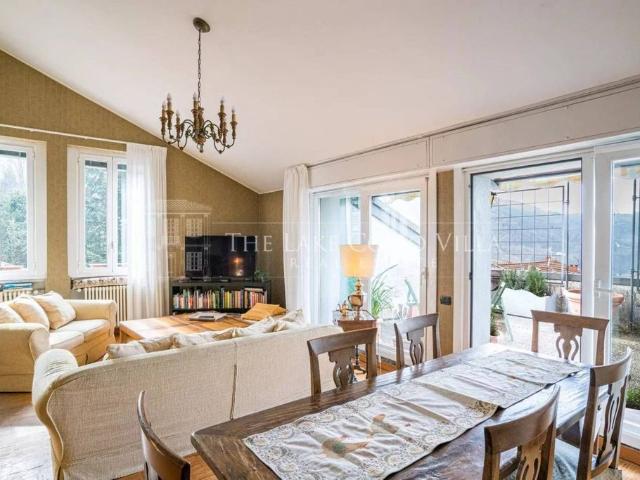 Villa Indipendente in vendita a Sagnino, Como