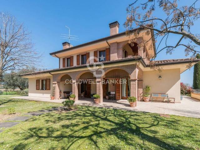 Villa Indipendente in vendita a Cella, Misano Adriatico