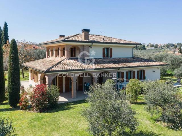 Villa Indipendente in vendita a Cella, Misano Adriatico