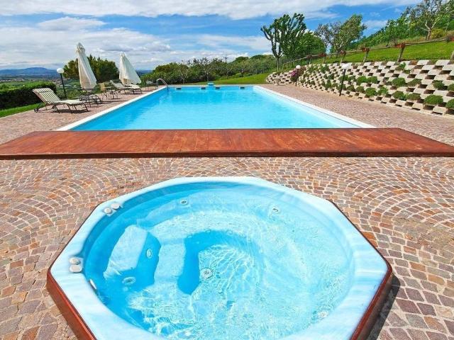 Villa Indipendente in vendita a Marche, Pesaro E Urbino
