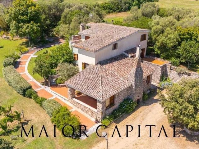 Villa Indipendente in vendita a San Pantaleo, Sardigna/Sardegna