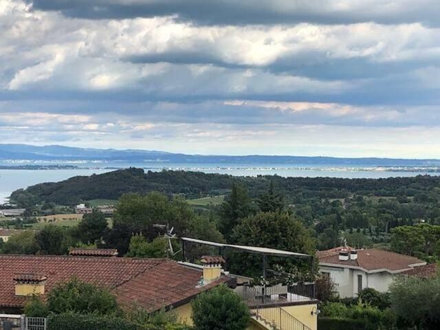 Villa Indipendente in vendita a Lonato, Lombardia