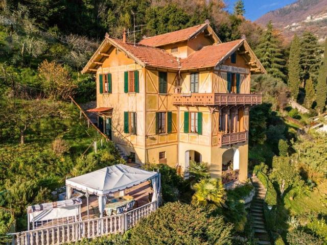 Villa Indipendente in vendita a Tavernola Bergamasca, Lombardia