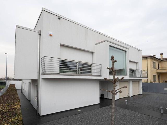 Villa Indipendente in vendita a Ronco All'adige, Veneto